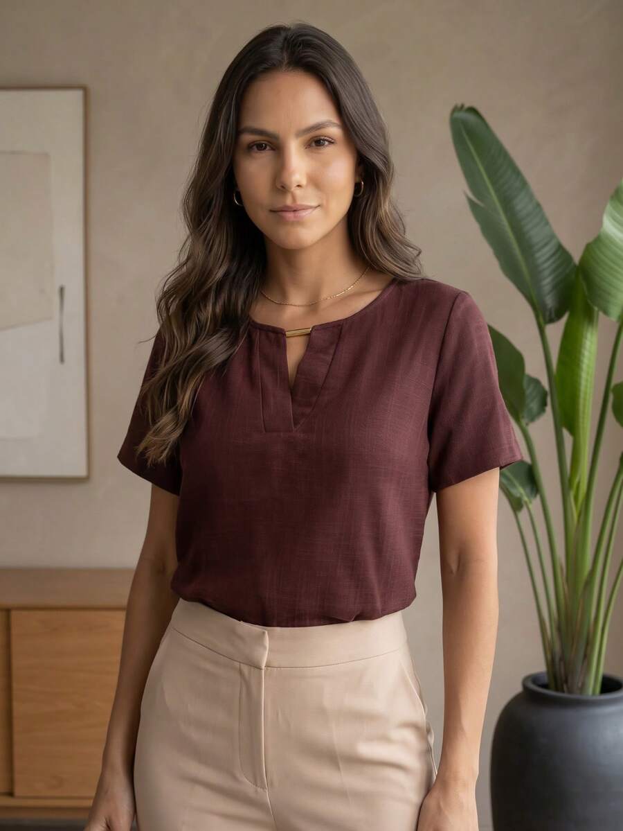 Aletheia - Blusa Feminina Manga Curta Decote V Tubinho Dunas Linho Blusas Femininas Elegante Camisetas - Marrom - Visão 1