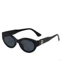 Women Vintage Fashion Sunglasses - Black - View 3