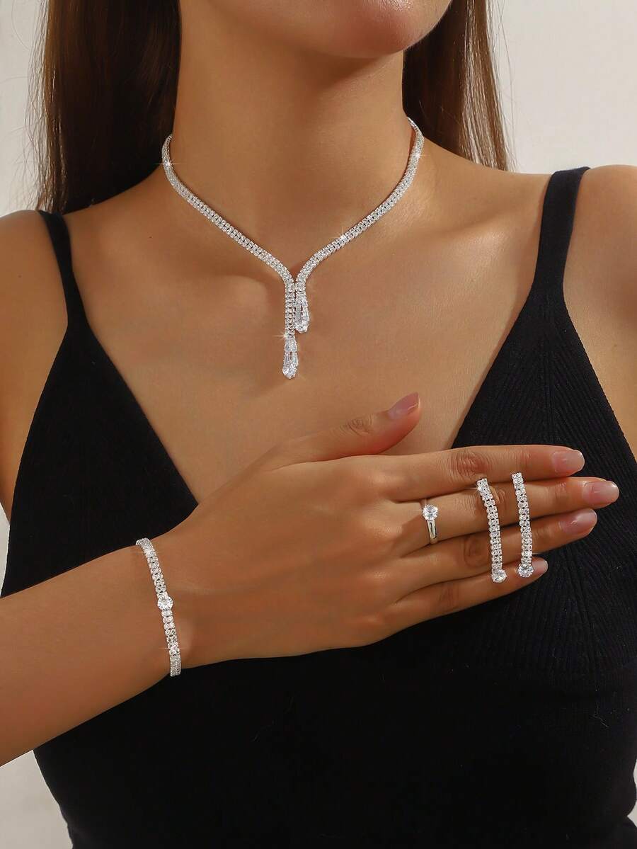 Set Perhiasan Kalung Desain Geometris 5 Buah yang Modis, Cocok untuk Wanita dalam Perjalanan Sehari-hari, Pesta Perjamuan, Aksesori Fesyen Elegan dan Mewah. - Perak - View 1