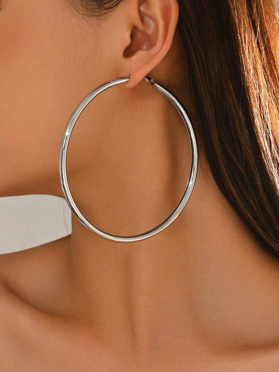 1 Pair Punk Style Metal Hollow Exaggerated Large Hoop Earrings, Suitable For Women To Wear In Party, Nightclub And Daily Life - Silver - View 1
