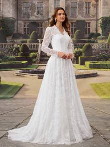 Elegant White Lace Wedding Dress With Train - White - View 4