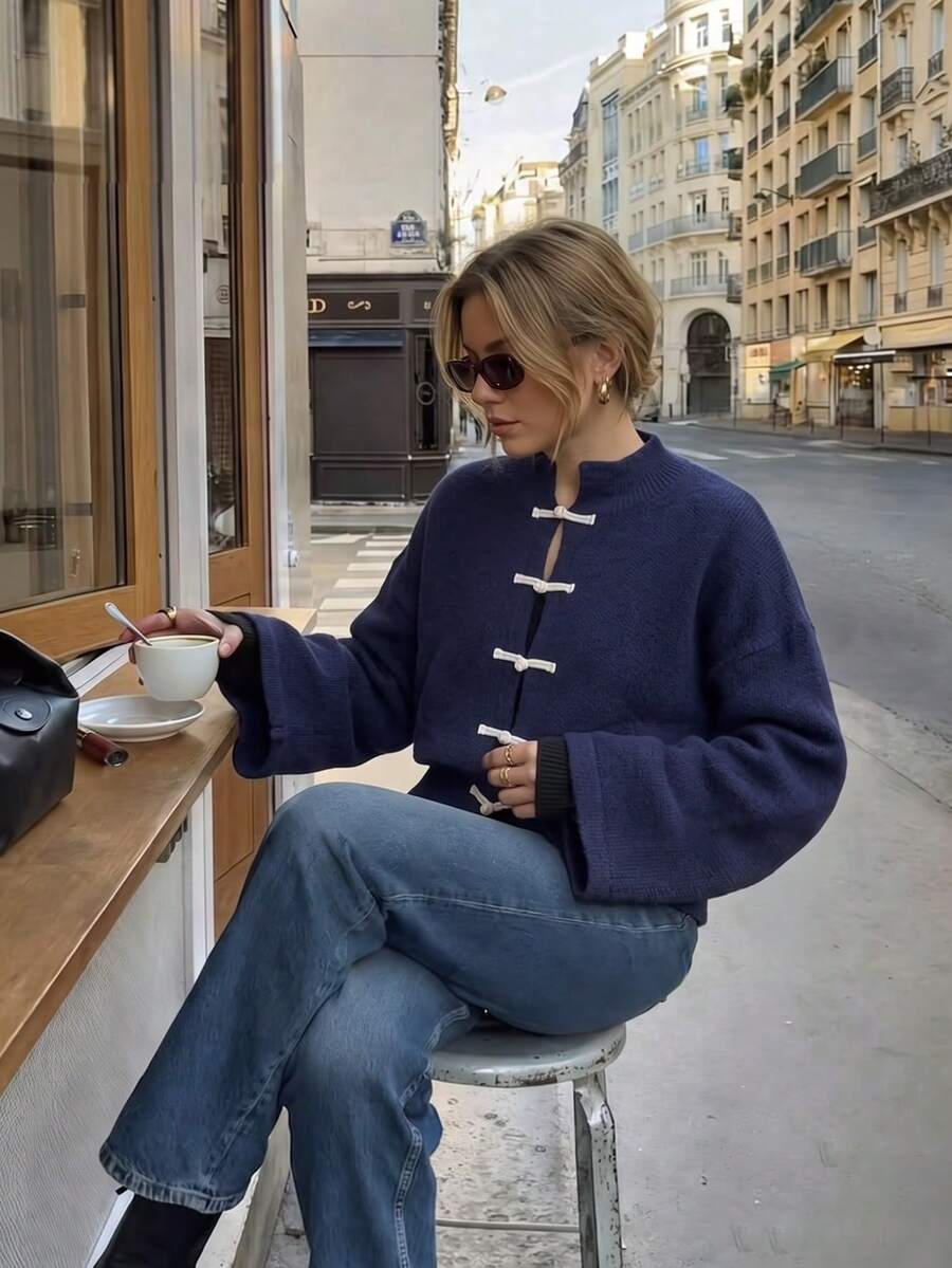 كارديجان نسائي محبوك بأزرار على شكل ضفدع وياقة ماندارين وأكمام طويلة باللون الأزرق الداكن، جاكيت محبوك فضفاض، ملابس عصرية يومية وعطلات للخريف للسيدات - أزرق بحري - مشاهدة 1