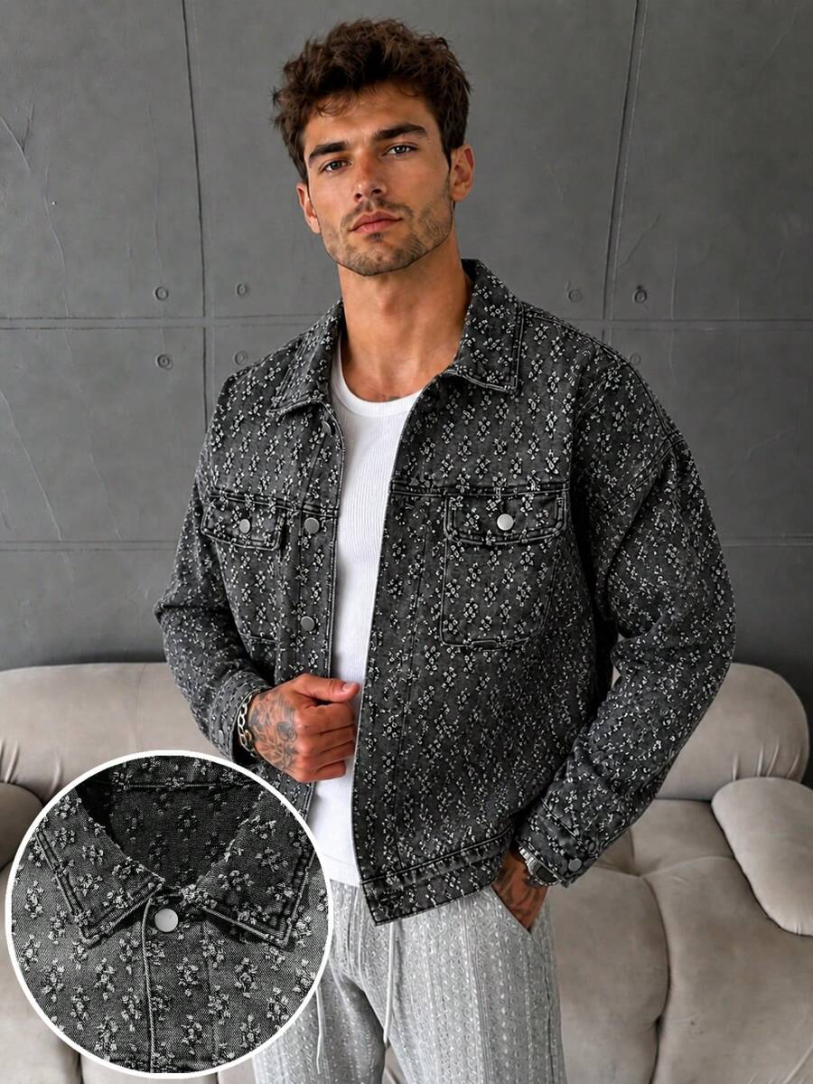 Áo khoác denim nam màu đen họa tiết hoa, cổ bẻ, nhiều túi, cài nút bấm, dáng rộng vai trễ, phong cách vintage, áo khoác ngoài - Màu xám đen - Xem 1