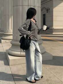 Sweater Rajut Lengan Panjang Bergaris Longgar Leher V Warna Blok untuk Wanita Musim Gugur/Dingin - Hitam dan putih - View 5