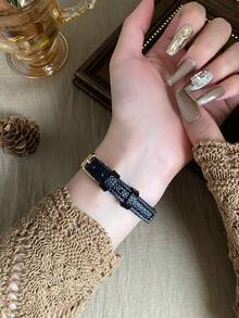 Gold Dial Black Adjustable PU Strap Women's Quartz Watch, Minimalist Design, Mixed Markers, Classic Style, Suitable For Daily Wear - Black - View 5