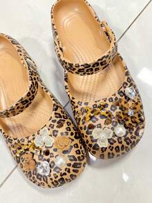 11pcs Cute Brown Bear & Leopard Print DIY Shoe Charms, Suitable For Perforated Sandals, Elegant & Fashionable, Bowknot Gift For Girlfriend - Khaki - View 3