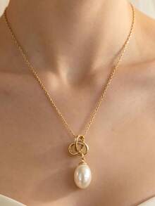 An Elegant, Hypoallergenic Women's 14K Gold-Plated Pearl Necklace-Perfect For A Bride On Her Wedding Day Or As A Holiday Gift. - Gold - View 6
