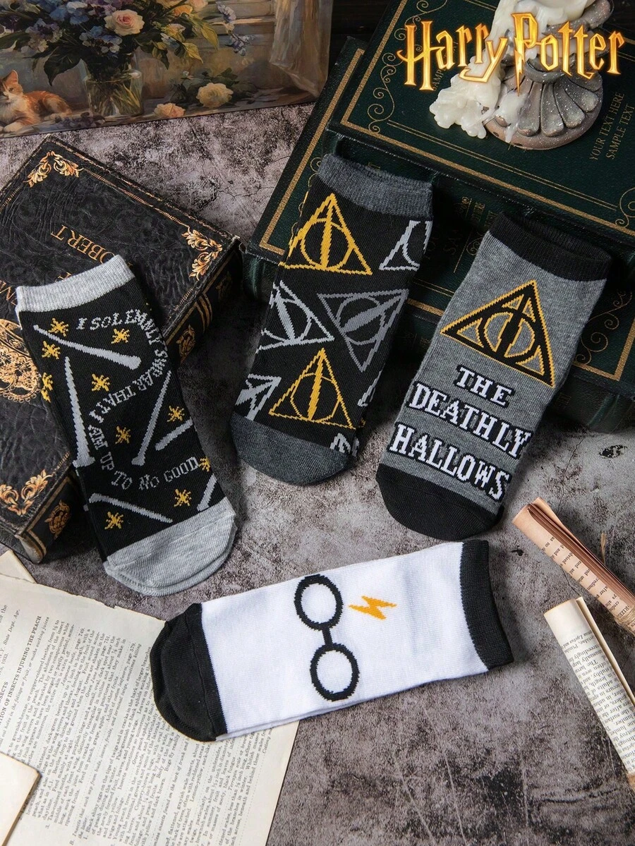 1/4 Pair Warner Bros Dark Series Geometric Pattern Street Style Colorful Fun Low-Cut Socks, Halloween Socks - Multicolor - View 1