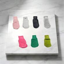 1/5 Pairs Women's Dopamine Letter Non-Slip Silicone Grip Pilates Fitness Loose Knit Breathable Boat Socks - Multicolor - View 8