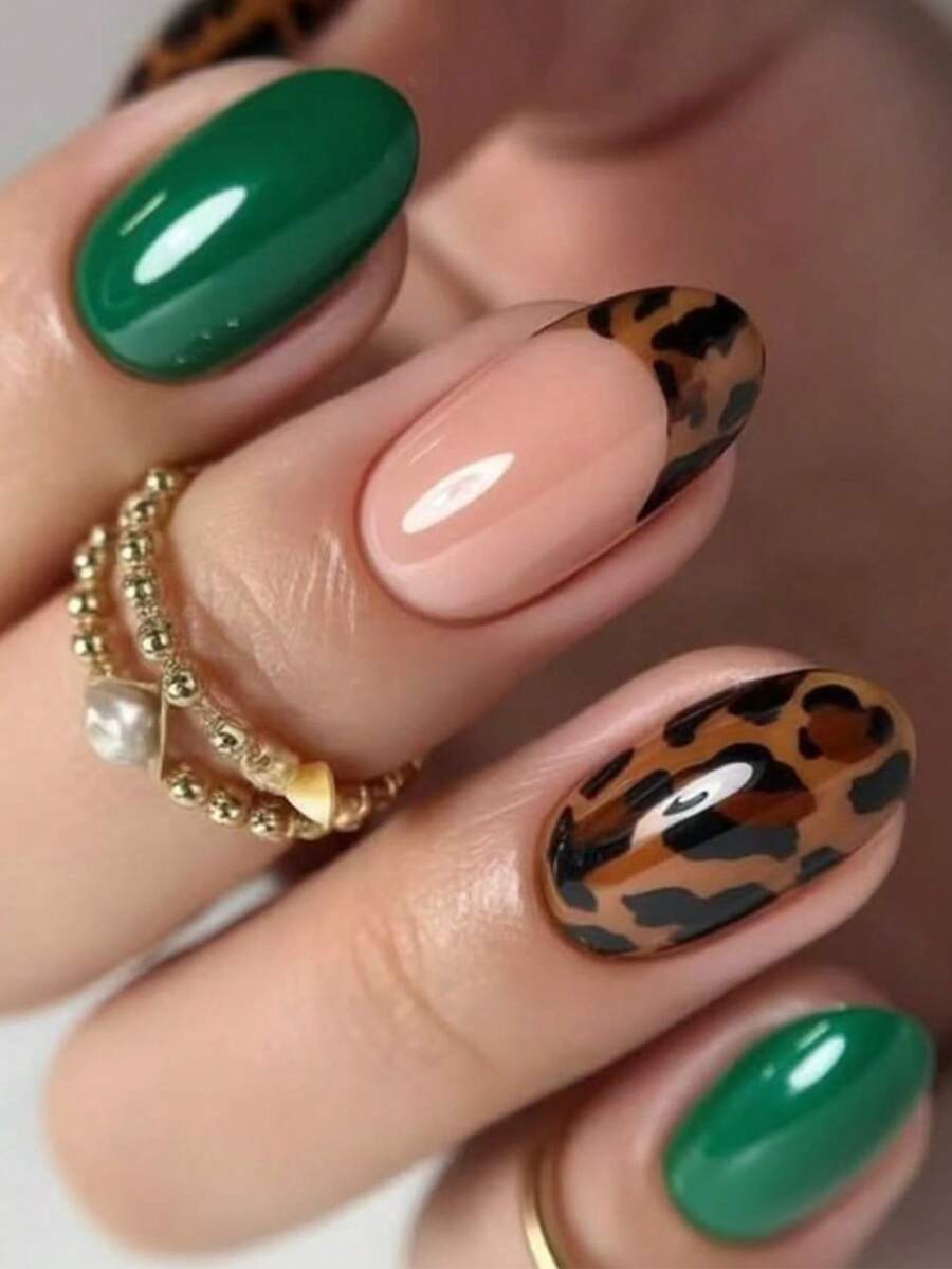 24 Pieces Of Autumn Nail Designs, Medium-Length Almond-Shaped Fake Nails, Emerald Leopard-Print Painted Fake Nails, Complete Coverage Of Autumn Nails, Glossy, Cheetah-Patterned Nail Tips, Artificial Nails - Multicolor - View 1