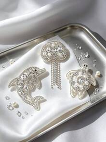 1pc Elegant Luxury Handmade Rhinestone Turtle Brooch, Dolphin Brooch, Jellyfish Brooch, Can Be Matched With Suit, Coat, Denim Jacket, Sweater And Other Occasions - Multicolor - View 1