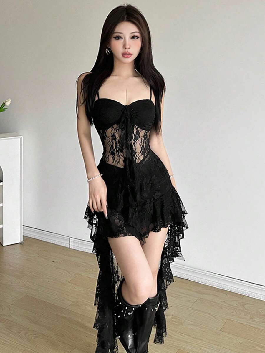 YeonC纯色蕾丝拼接透视荷叶边性感吊带裙 - 黑色 - 查看 1