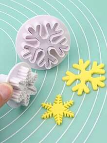 3pcs Snowflake Cookie Cutter Set With Spring Stamp - Plastic Baking Mold Set, Suitable For Christmas Holiday Cookies, Baking Tools, Christmas, Halloween, Party - View 9