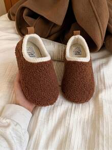1 Pair Baby Thermal Lined House Slippers, Thick Inner Lining For Warmth, Non-Slip Soft Sole Indoor/Outdoor Fuzzy Slippers, Fashionable Home Slippers For Kids - Brown - View 1