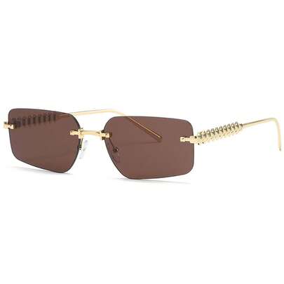 Studded Leg Sports Glasses With A Unique And High-End Feel