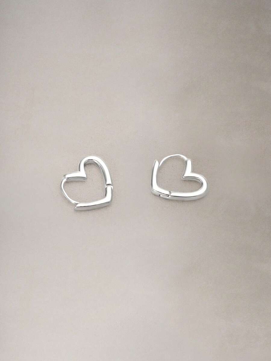 Hatastic 1 Pair Fashionable Copper Heart Shaped Earrings, High-Quality Stainless Steel Earring Hoops, Halloween - Silver - View 1