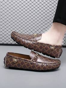 GAISIMA Men's Retro All-Over Print Slip-On Loafers, Metal Buckle Flat Driving Moccasins, Casual Everyday Wear, Suitable For All Seasons - Brown - View 4