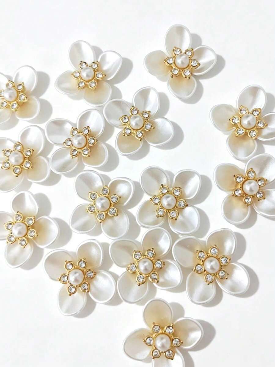 30pcs Faux Pearl Rhinestone Decorated Flower Design Hat Dress Decorative Buttons DIY Handmade Craft Accessories - Four-petal Flower - View 1