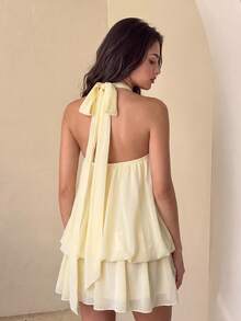 Gaun Mini Chiffon Tanpa Punggung dengan Leher Halter dan Lapisan Celana Pendek Terintegrasi, Hem Berumbai, Cocok untuk Liburan Pantai, Liburan, Jalan-jalan, dan Pesta Musim Panas, Gaya Elegan - Kuning - View 2