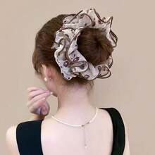 1pc Vintage Exquisite High-End Korean Style Multi-Layer Chiffon Floral Print Ruffle Elastic Hair Tie Hair Scrunchies - Brown Ruffled Hair Tie - View 5