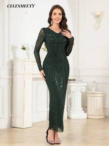 Women's V-Neck Long Sleeve Elegant Emerald Green Beaded Sequin Evening Gown - Green - View 3