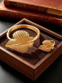 Letingsha Gold-Plated Textured Leaf Bracelet And Open Ring Set, Luxury Fashion Jewelry, Suitable For Women, Perfect For Weddings, Banquets And Daily Party Accessories - Yellow Gold - View 6