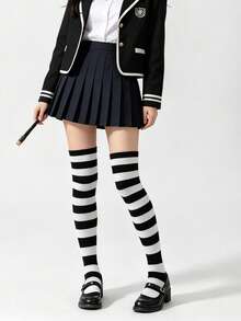 1 Pair Random Cosplay Lolita Personalized Striped School Style Over-The-Knee Socks - Multicolor - View 6