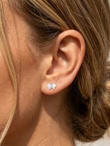 1PC Exquisite Lively Butterfly Shaped Zirconia Ear Stud Earrings For Women Simple Lovely Piercing Earrings Daily Wear Jewelry - Silver-1PC - View 3