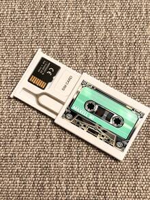 Cyber Retro Style Cassette Tape Print Card Holder, With SIM Card Pin Slot, Includes Matching Card Pin (SIM Card Not Included), Cassette Tape Print SIM Card Storage Box, SIM Card And SD Card Storage Case, Can Store SIM Card/SIM Card Pin - Multicolor - View 5