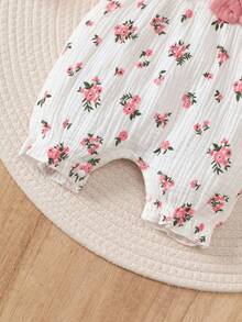 BrownBark 2pcs/Set Baby Girl Spring/Summer Cute Versatile Colorful Heart Print Double-Sided Gauze Romper & Hat, Sleeveless Ruffle Bow Baby Crawler Romper, Matching Same Color Hat, Soft Comfortable Newborn Spring/Summer Outing Sweet Outfit, Suitable For 0-12 Months Baby Girl - Pink - View 8