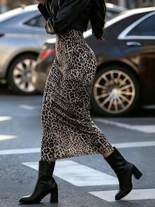 Autumn/Winter Women's Skirt, French Vintage Elegant Leopard Print Bodycon Skirt, Fashionable Versatile, Elastic Straight Skirt, Suitable For Commute And Daily Wear, Charming Leopard Design, Party Sexy Style - Brown - View 2