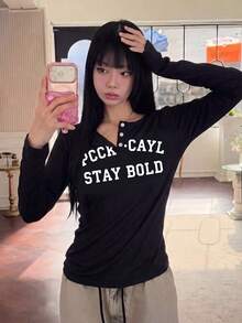 女款復古做舊印花字母長袖灰色圓領正肩上衣 - 黑色 - 查看 2