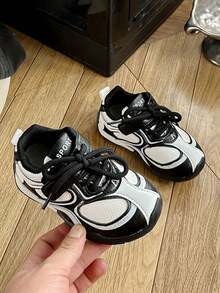 Kids' Black & White Colorblock Retro Chunky Sneakers, Mesh Patchwork Hook & Loop Lace-Up Casual Sneakers For Boys & Girls - Black - View 4
