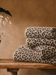 1pc&2pcs&3pcs Luxury Leopard Print Bath Towel Set - Printed Coral Terry Cloth, Ultra Soft Plush Towels, Ideal For Creating Bold Home Decor And Spa Ambience - Coffee Brown - View 1