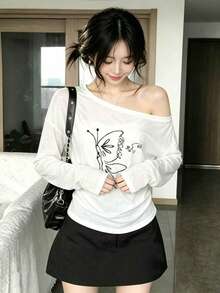 Korean Style Slouchy Chic Autumn/Winter Relaxed Fit Asymmetrical Shoulder Butterfly Print Long Sleeve Slimming Women's Top - White - View 3