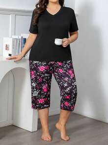 Plus Size Women's Fashion Floral Print V-Neck Design Pajama 2 Pieces Set - Black - View 2
