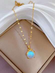 Exquisite Fluorescent Firefly Pendant Necklace For Women, Niche Design, Collarbone Chain, Suitable For Daily Wear And Gifting - Multicolor - View 5