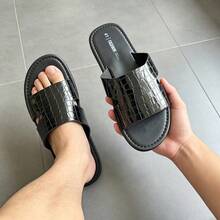 Men's Luxury Glossy Crocodile Embossed PU Leather Slide Sandals, Open Toe Slip-On Flat Round Toe Soft Sole Anti-Slip Outdoor Slippers, Suitable For Spring/Summer Home, Beach, Outings, Daily Casual Wear - Black - View 4