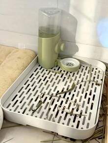 1 buah Kotak Pasir Hewan Peliharaan Kecil PP Dua Lapisan Anti-Tip Toilet Drainase Berongga, Jaring yang Dapat Dilepas Mudah Dibersihkan, Cocok untuk Pengelolaan Kotoran dan Pemberian Makan Hewan Peliharaan Kecil Sepanjang Tahun, Cocok untuk Kelinci, Marmut, Hamster, Musang, dan Hewan Peliharaan Kecil Lainnya - E-putih - View 3