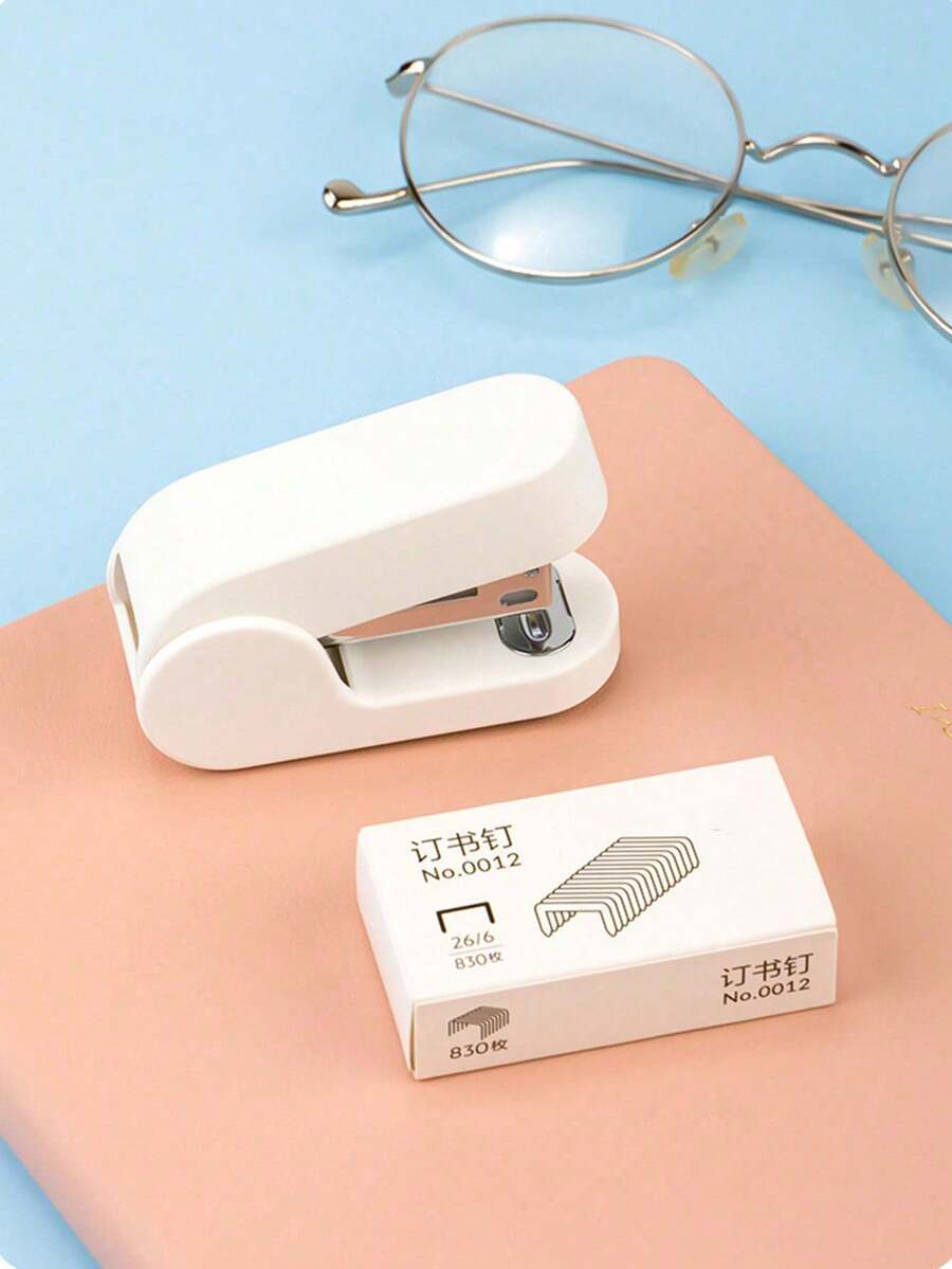 1 Set (1 Stapler + 400 Staples) Stapler Mini, Stapler Genggam Portabel Kecil untuk Pelajar, Kit Stapler Meja Hemat Tenaga dengan Staples, Alat Pengikat Dokumen untuk Kantor, Rumah, dan Sekolah - Beraneka warna - View 1
