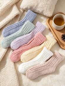 1/2/4/10 Pairs Random Men & Women Winter Solid Color Coral Fleece Thickened Warm Minimalist Sleep Mid-Calf Socks - Multicolor - View 3