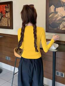 Kaos Dalaman Lengan Panjang Pas Badan Leher Bulat Warna Kuning untuk Wanita, Atasan Manis Gaya Amerika Musim Gugur Y2K - Kuning - View 4