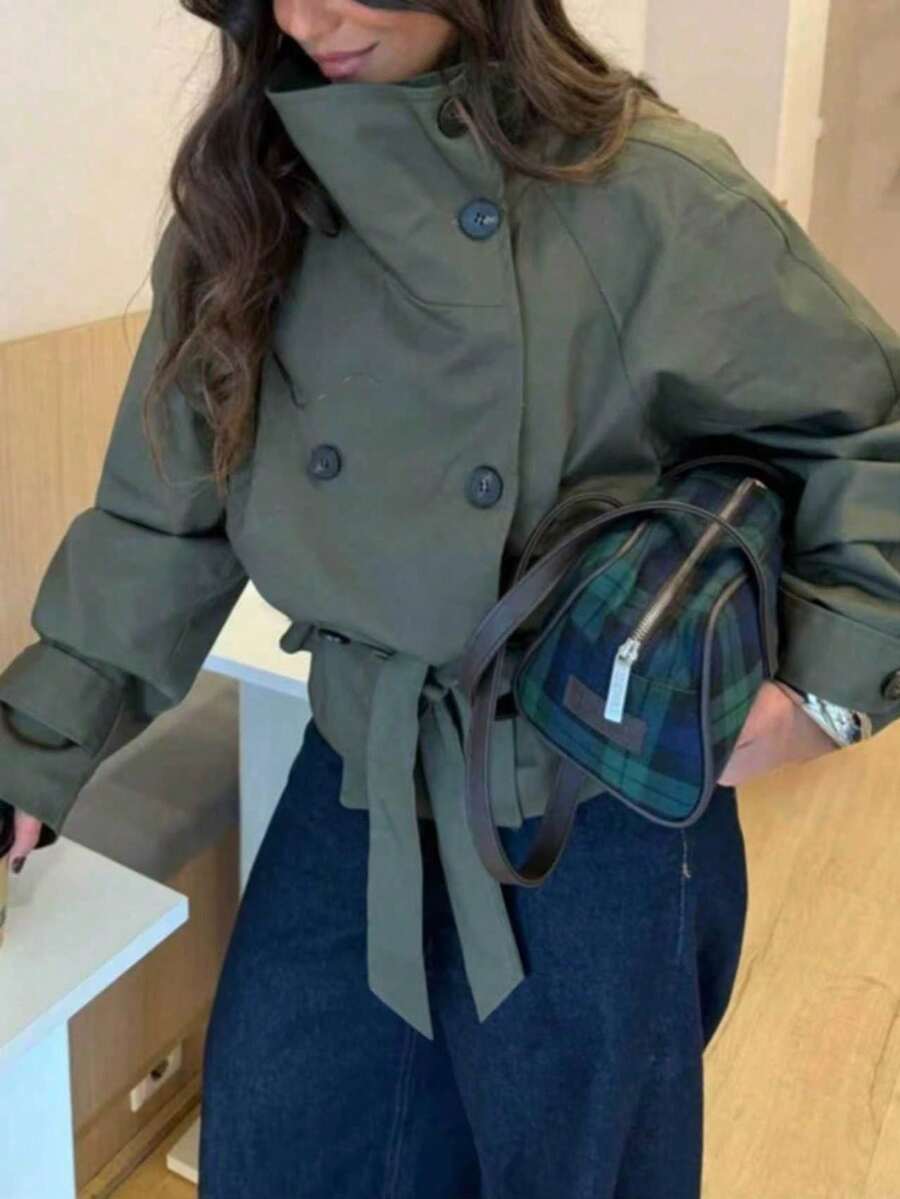 Mantel Trench Pendek Hijau Wanita Ukuran Besar, Desain Kancing Ganda dengan Tali Pinggang, Lengan Bahu Turun Panjang, Esensial Pakaian Musim Gugur - Hijau Tentara - View 1
