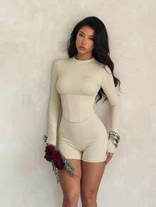 Women's Yellow Crew Neck Long Sleeve Two Pieces Shorts Set With Shaping Waist Belt, Slim Fit Tummy Control Casual Outfit, Fall - Yellow - View 5