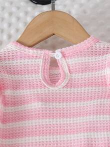 2pcs Baby Girl Comfortable Soft Striped Cap Sleeve Top & 3D Floral Denim Long Pants Set, Spring/Autumn - Pink - View 7