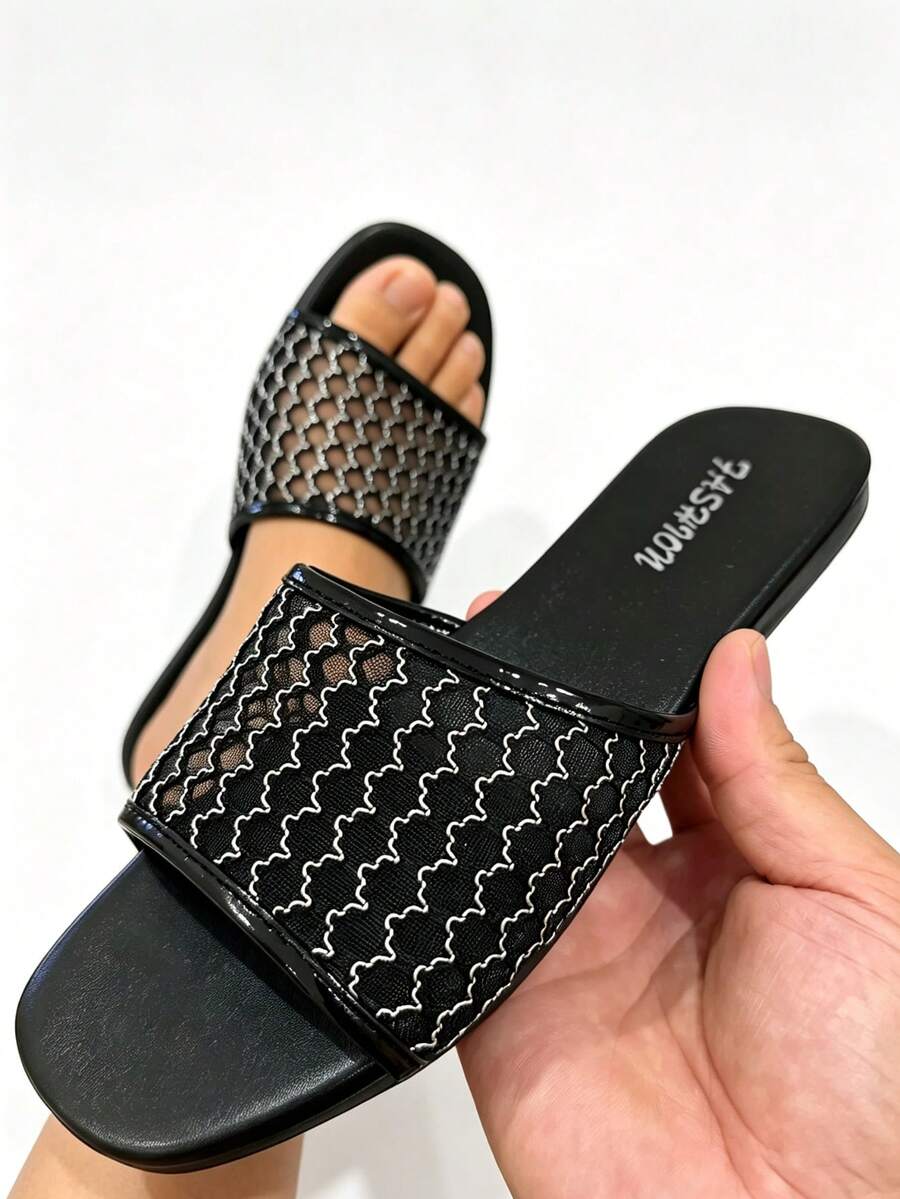 Women's Mesh Embroidered Slip-On Slippers, Summer Fashion Flat Sandals For Commuting, Home And Outdoor Wear, Black - Black - View 1