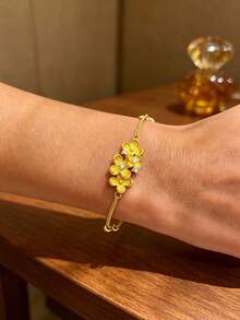 Light Luxury Pig Nose Rhinestone Double Layer Bracelet For Women, Vintage Gold Hollow Oval Full Rhinestone Design Fine Chain, Niche High-End Commute Versatile Jewelry, Minimalist Elegant Layered Accessory, Internet Celebrity Style Fashion Item, Daily Date Outfit, Holiday Gift Exquisite Jewelry - Flower Bracelet - View 2