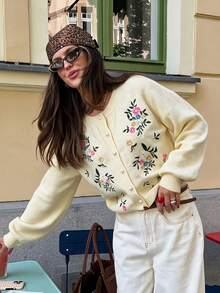 Fall/Winter 2026 New Vintage Floral Embroidered Cardigan Sweater, Versatile Pullover Knit Cardigan Top - White - View 8