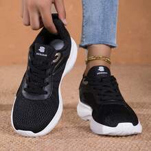Zapatillas deportivas casuales para mujer, ligeras y cómodas con suela antideslizante, zapatos de correr con cordones de cuero impermeables de caña baja para deportes al aire libre, nuevas zapatillas de correr otoño/invierno 2026 - Negro - Ver 10