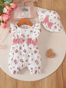 BrownBark 2pcs/Set Baby Girl Spring/Summer Cute Versatile Colorful Heart Print Double-Sided Gauze Romper & Hat, Sleeveless Ruffle Bow Baby Crawler Romper, Matching Same Color Hat, Soft Comfortable Newborn Spring/Summer Outing Sweet Outfit, Suitable For 0-12 Months Baby Girl - Pink - View 1